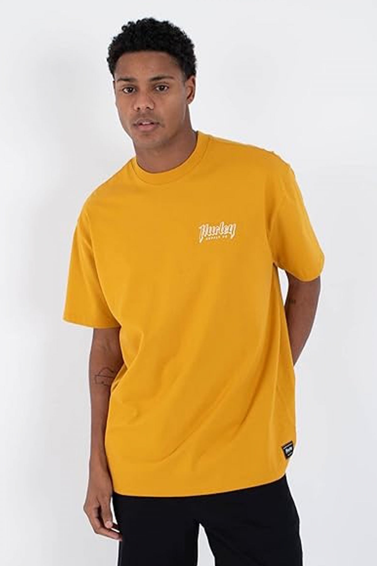 HURLEY BUILT OUTLINE SS en color AMARILLO (1)