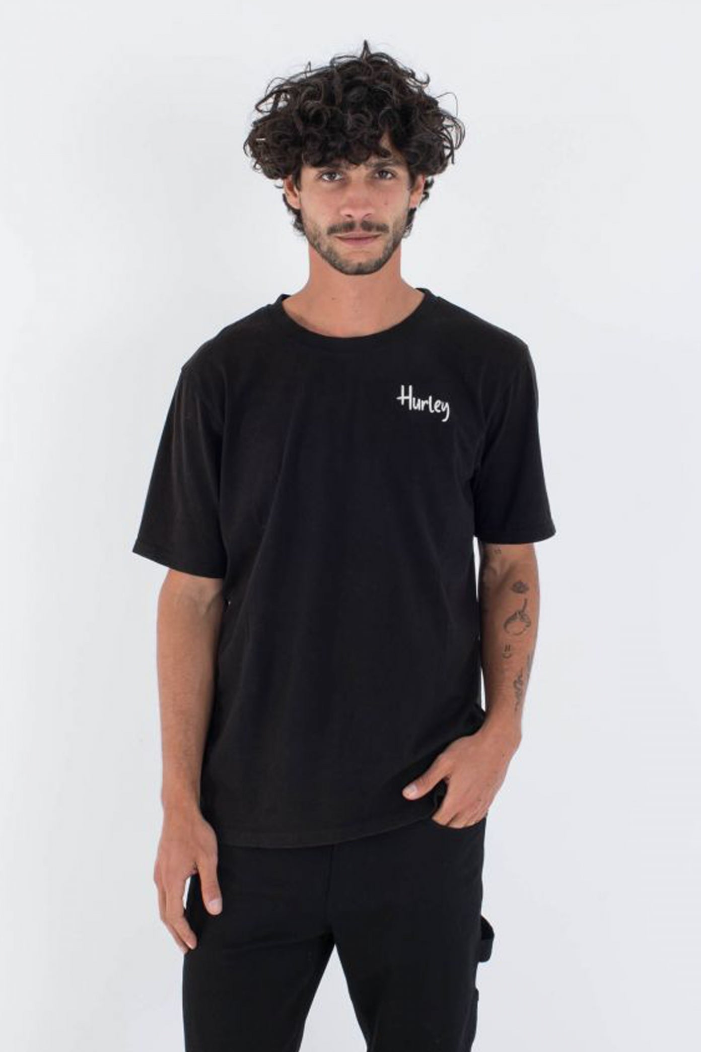 HURLEY M COBRA SS TEE en color NEGRO (1)