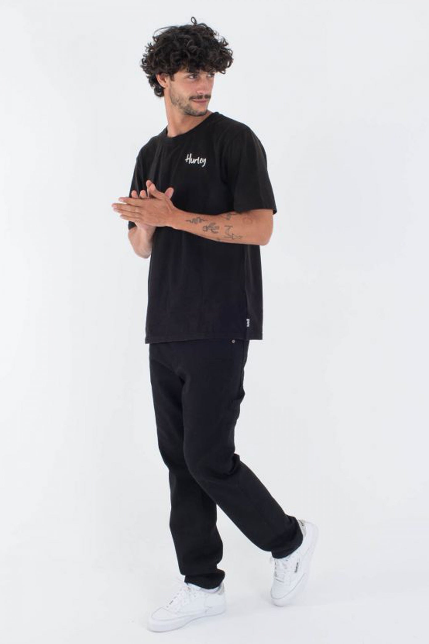 HURLEY M COBRA SS TEE en color NEGRO (4)