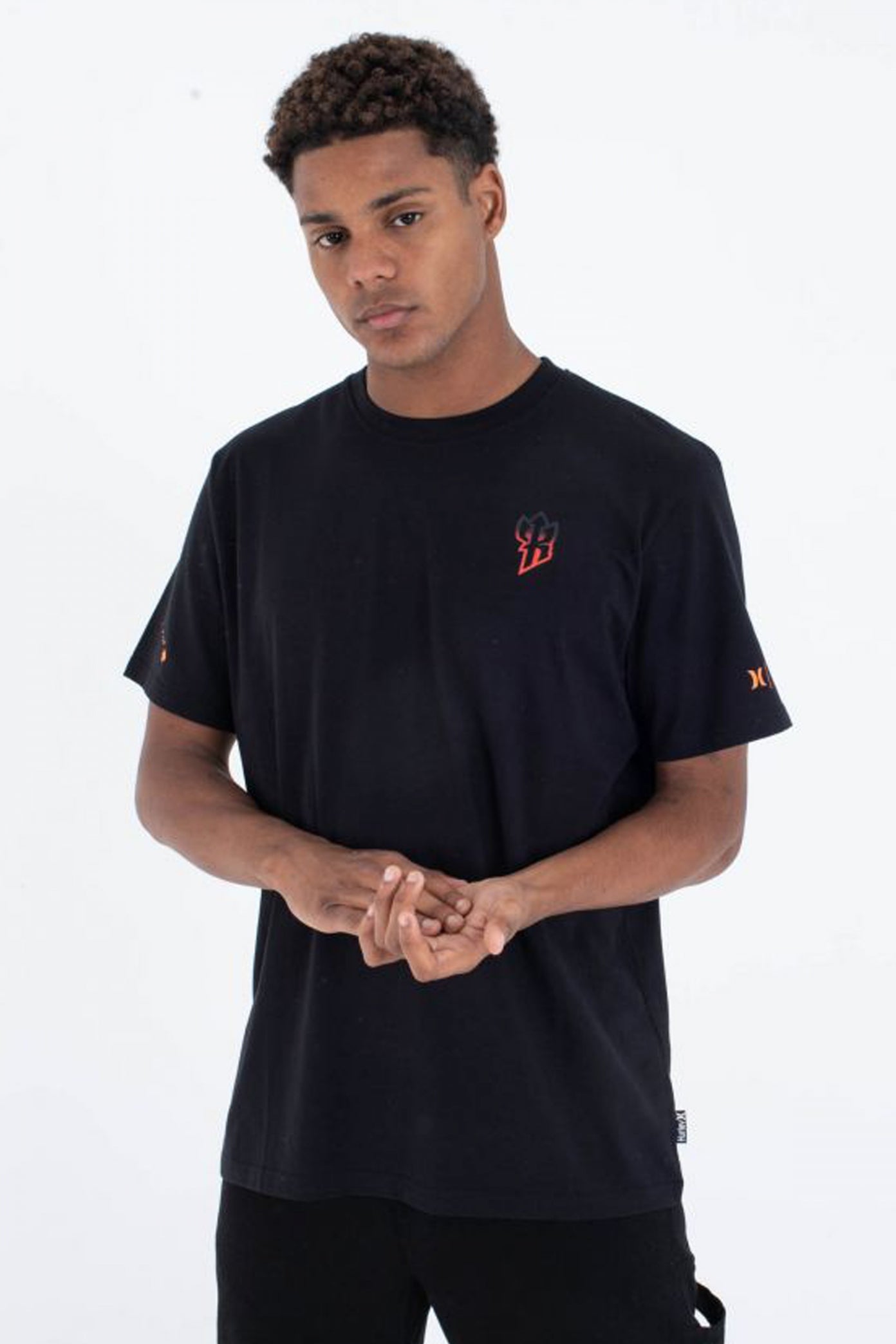 HURLEY M HAWAII SUNSET TEE en color NEGRO (4)