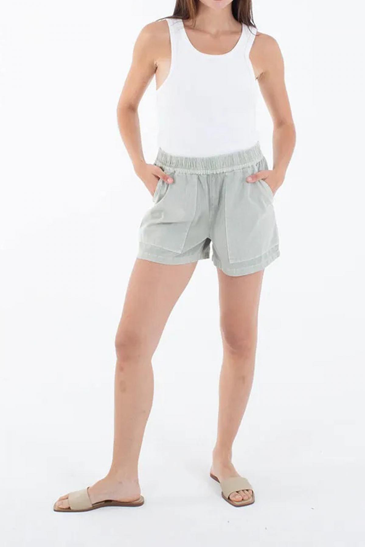 HURLEY WAVY DAYS SHORT en color VERDE (4)