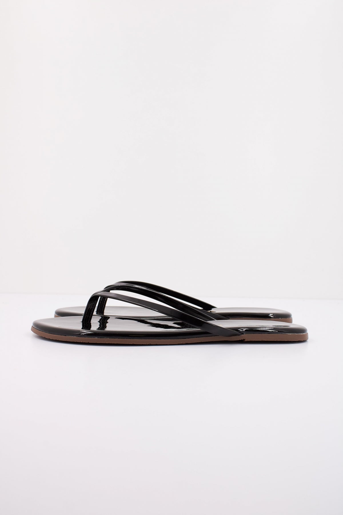 TKEES TKEGLOSSES en color NEGRO (1)