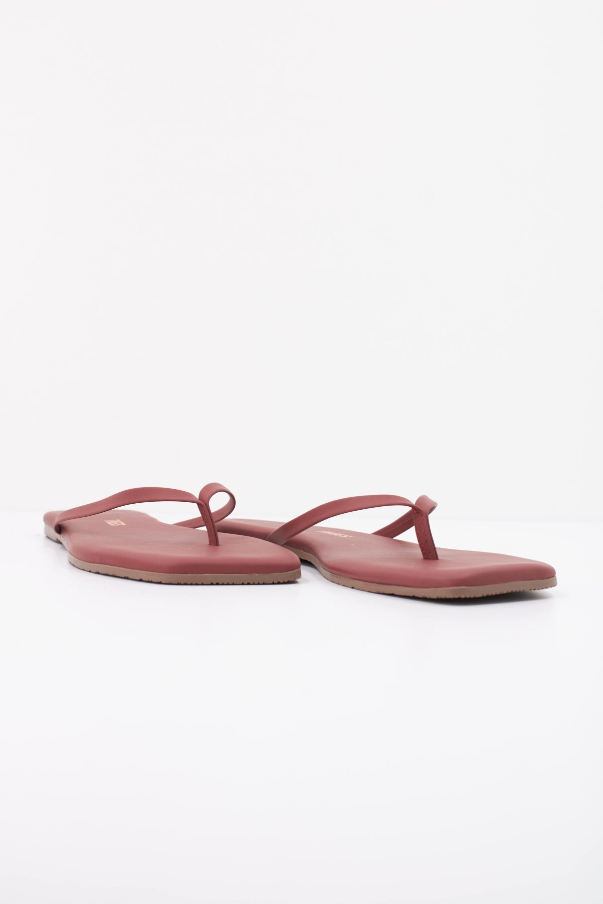 TKEES TKESQUARE TOE en color BURDEOS (2)