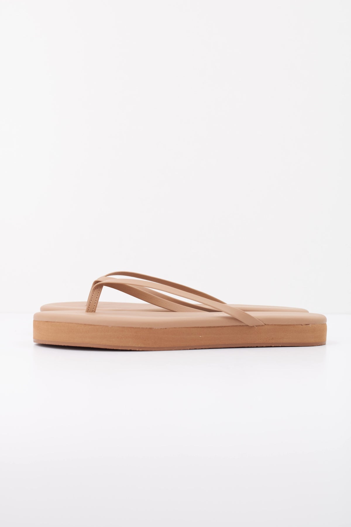 TKEES TKEFLATFORM en color MARRON CLARO (1)