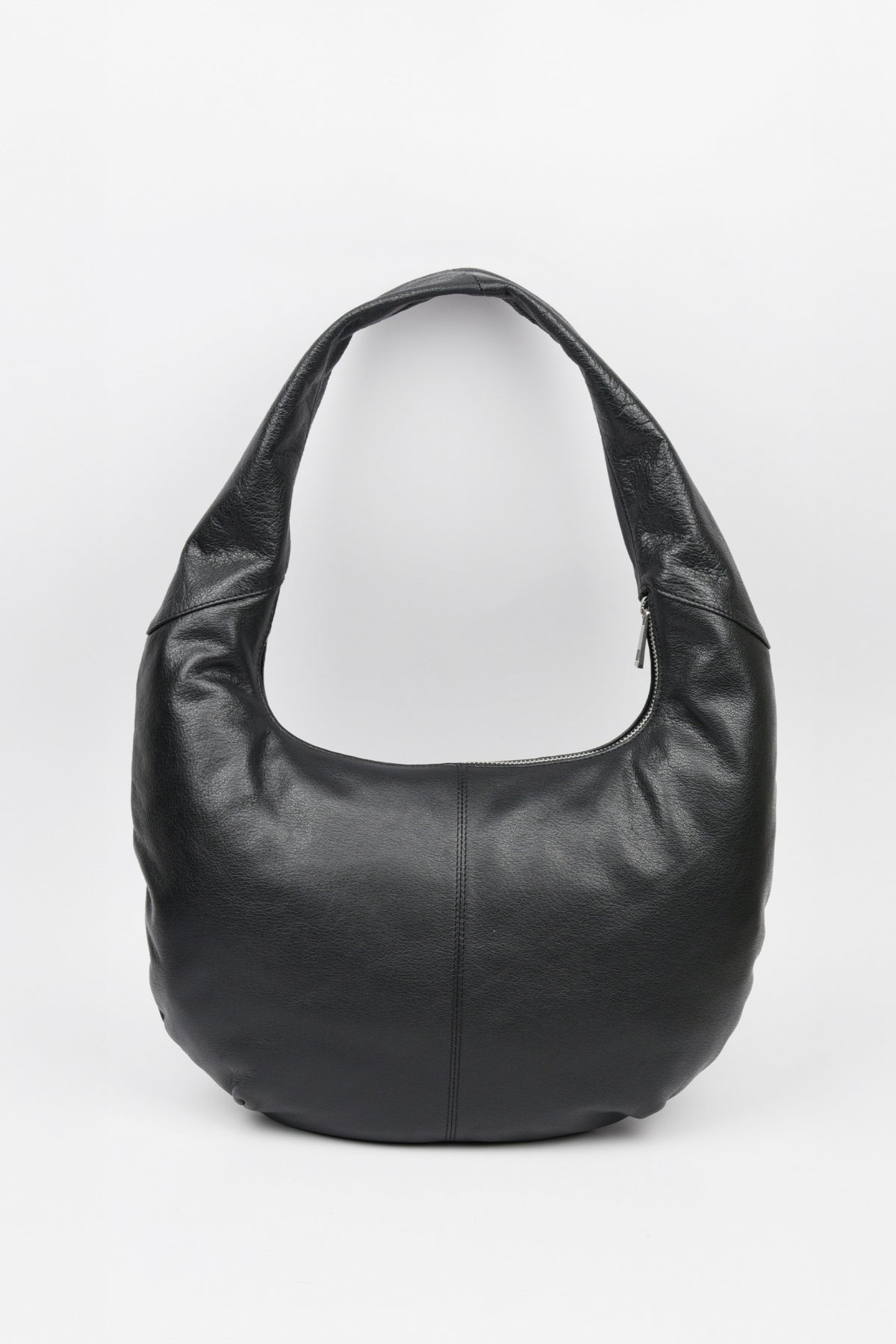 NUNOO SMALL GABI RIVET MOUNTAI en color NEGRO (2)