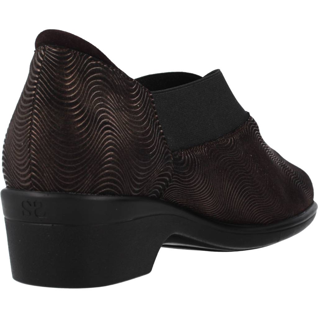 PIESANTO P en color MARRON (3)
