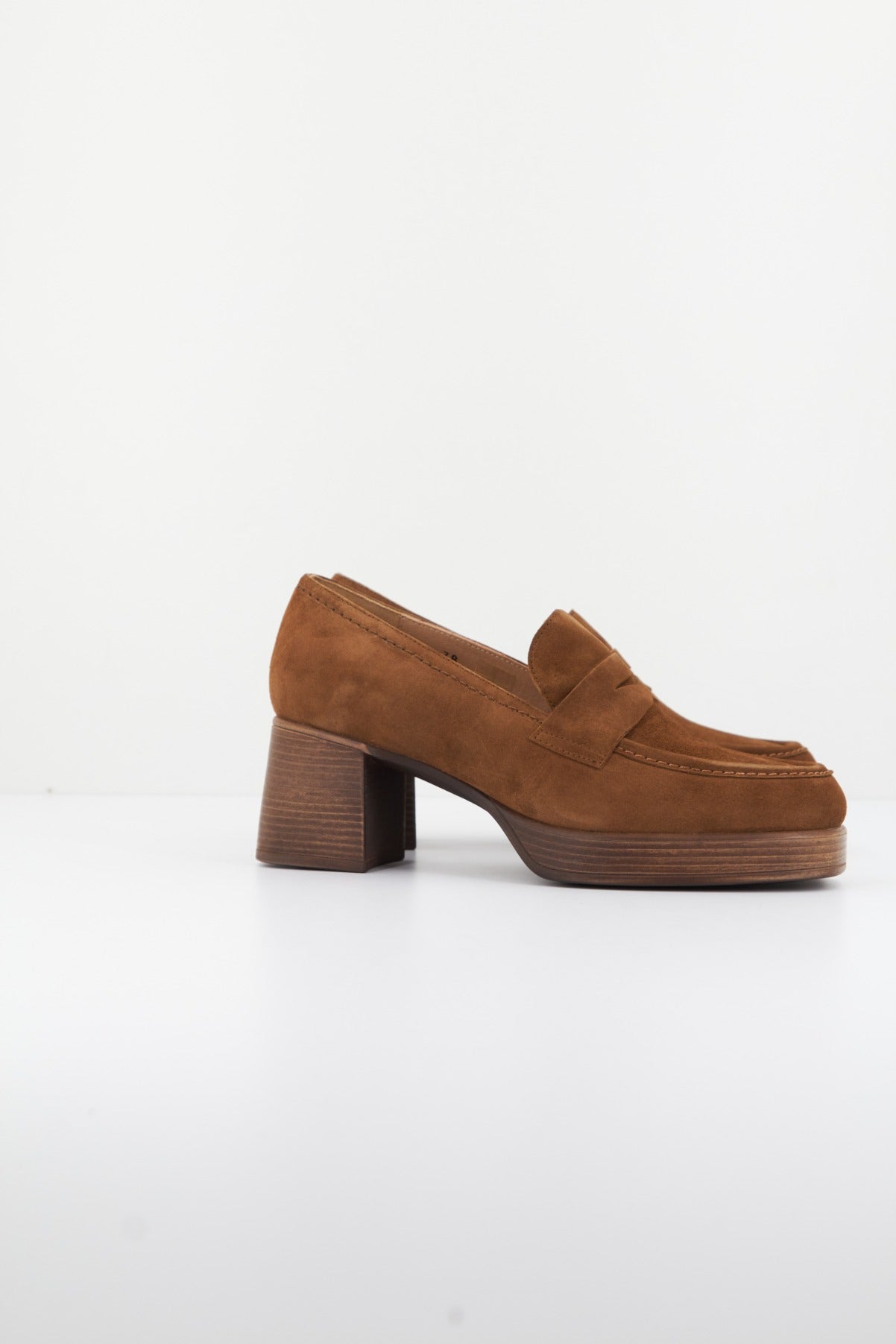 PIESANTO P en color MARRON (2)