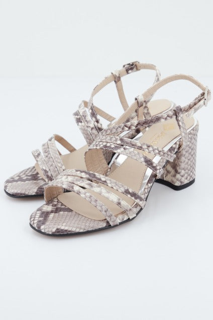 PIESANTO en color ANIMAL PRINT (1)