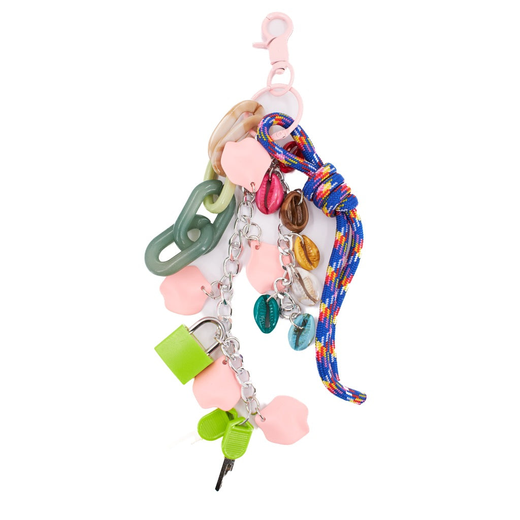 STICKY BESTIE BAG CHARM en color ROSA (4)