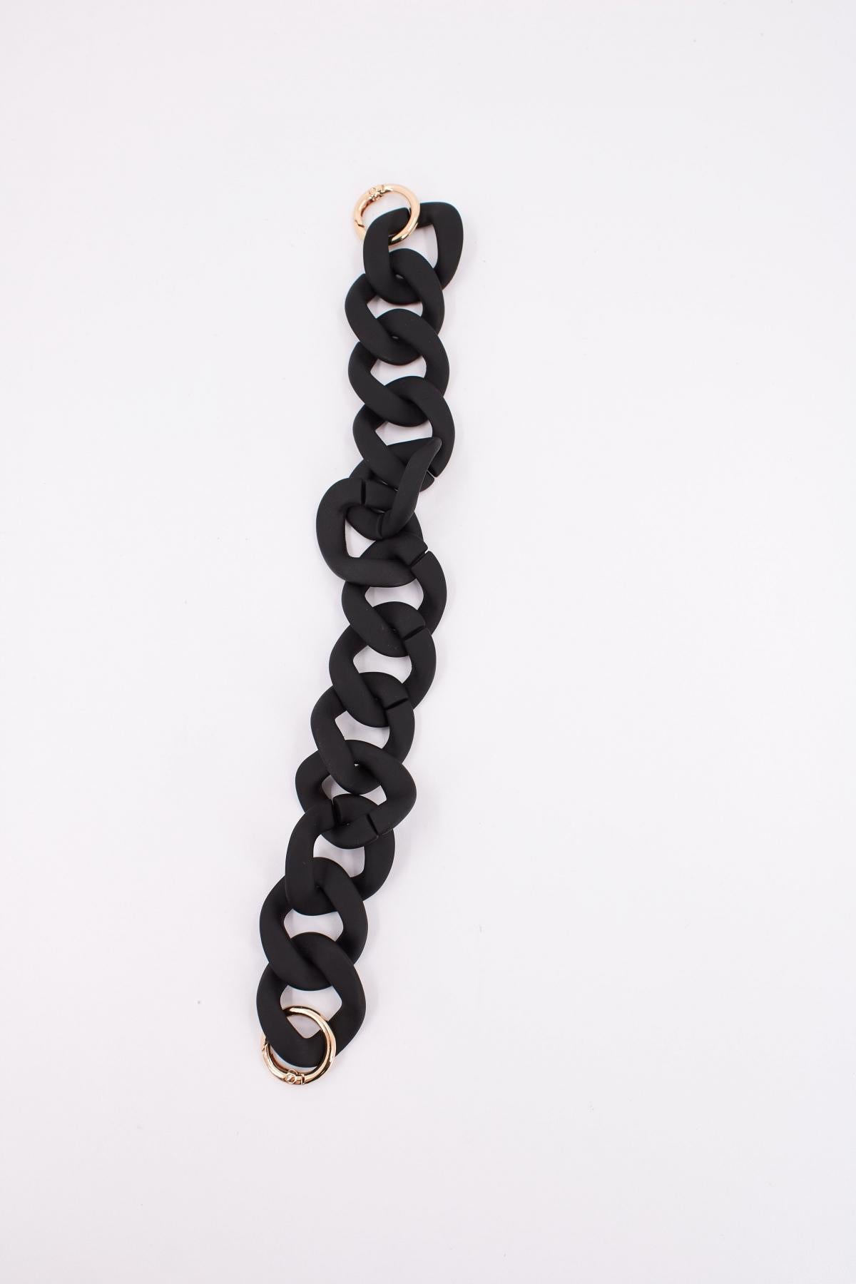 STICKY BESTIE CHAIN BAG en color NEGRO (3)