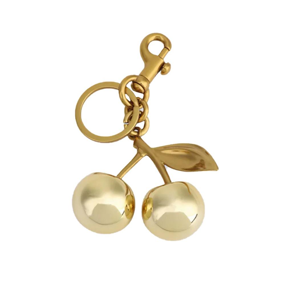 STICKY BESTIE CHERRY CHARM en color ORO (3)