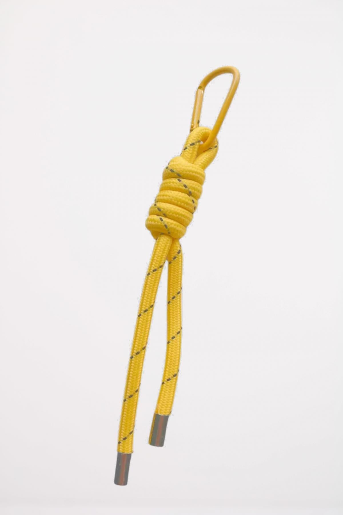 STICKY BESTIE ROPE BAG CHARM ROPE BAG en color AMARILLO (1)
