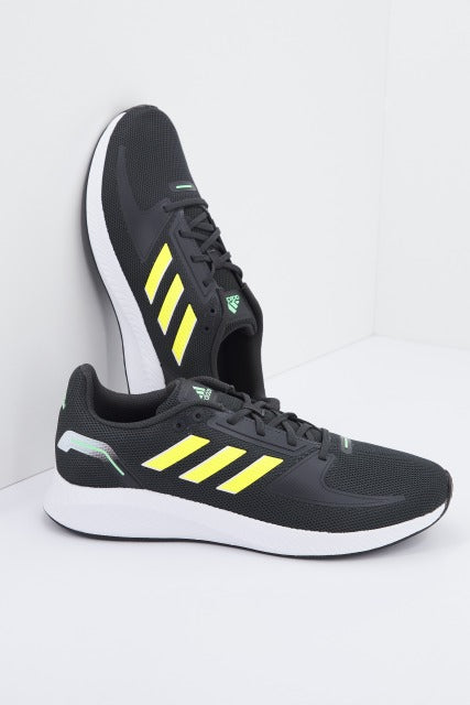 ADIDAS RUNFALCON . en color NEGRO (1)