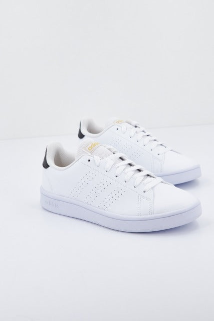 ADIDAS ADVANTAGE BASE en color BLANCO (1)