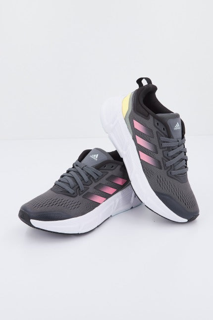 ADIDAS QUESTAR en color NEGRO (1)
