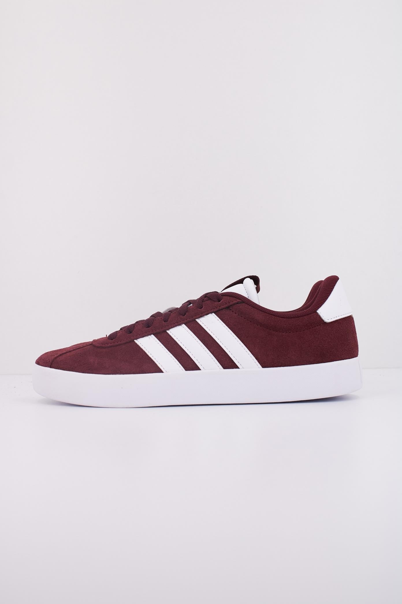 ADIDAS VL COURT . en color BURDEOS (1)
