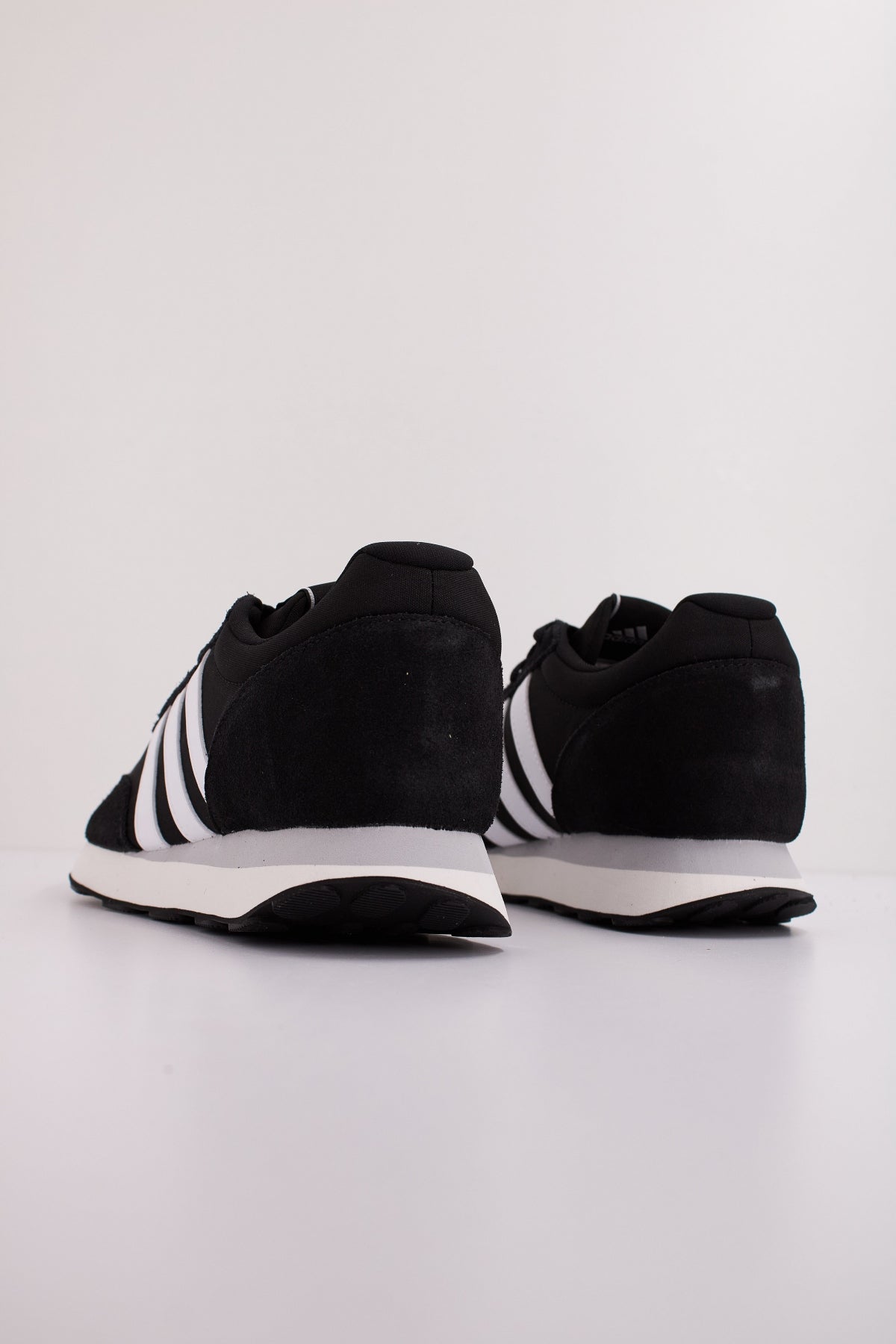 ADIDAS RUN s . en color NEGRO (4)