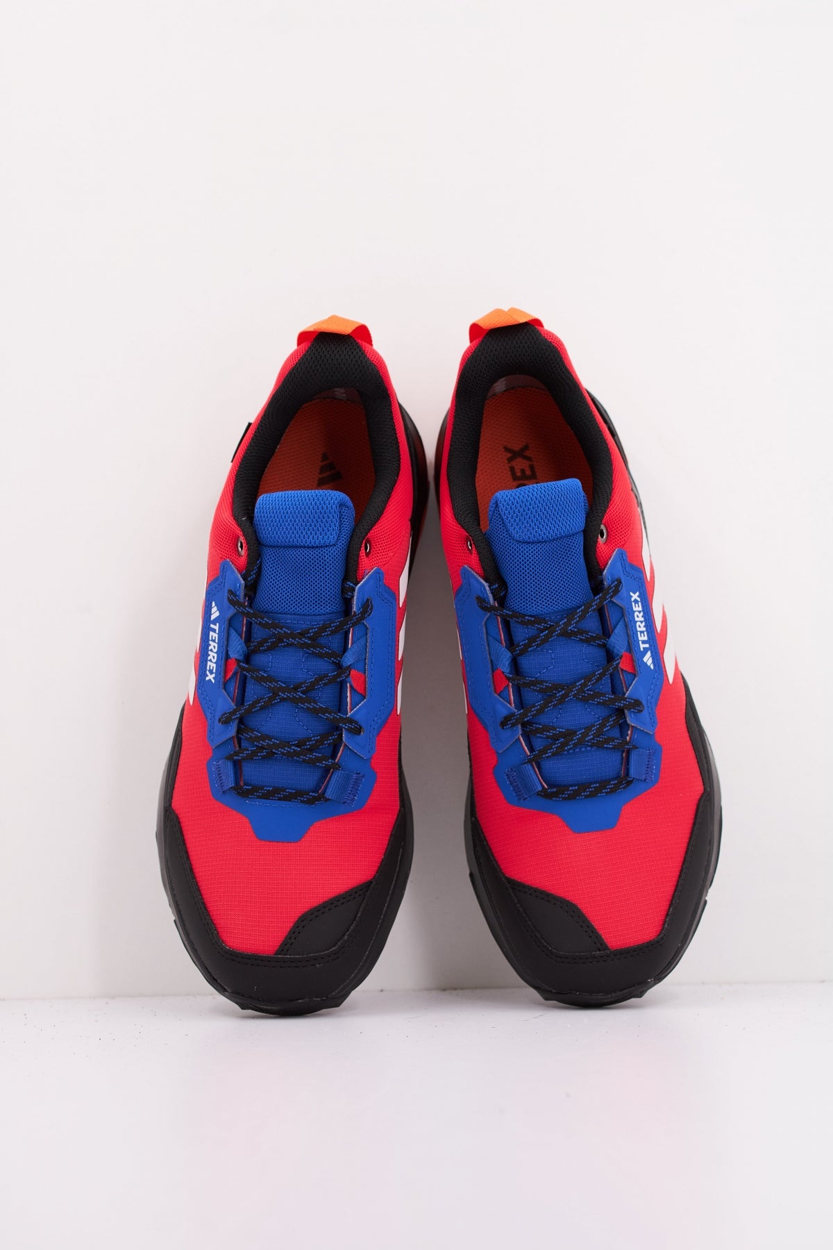 ADIDAS TERREX AX GTX en color ROJO (3)