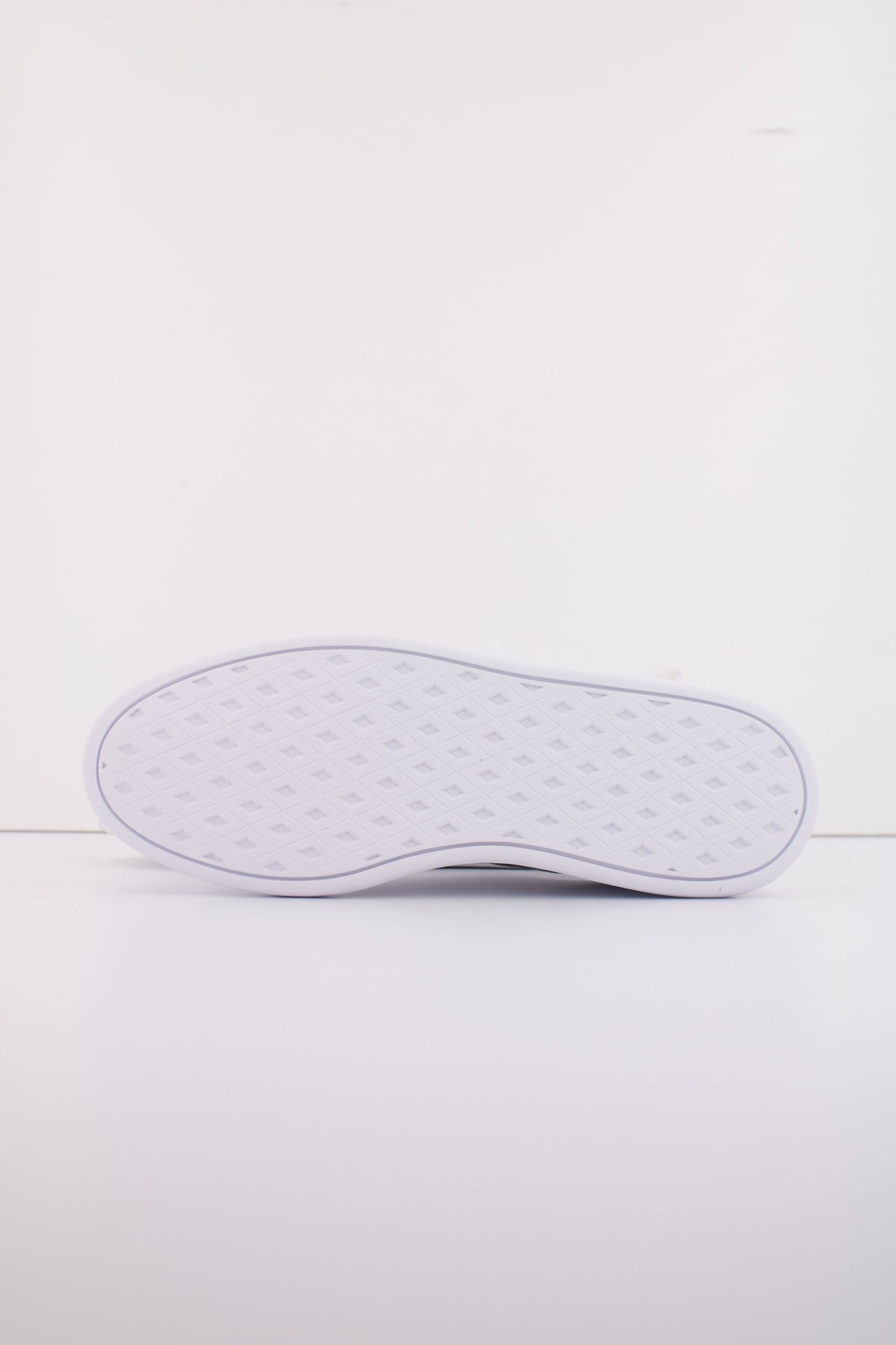 ADIDAS BREAKNET SLEEK en color BLANCO (5)