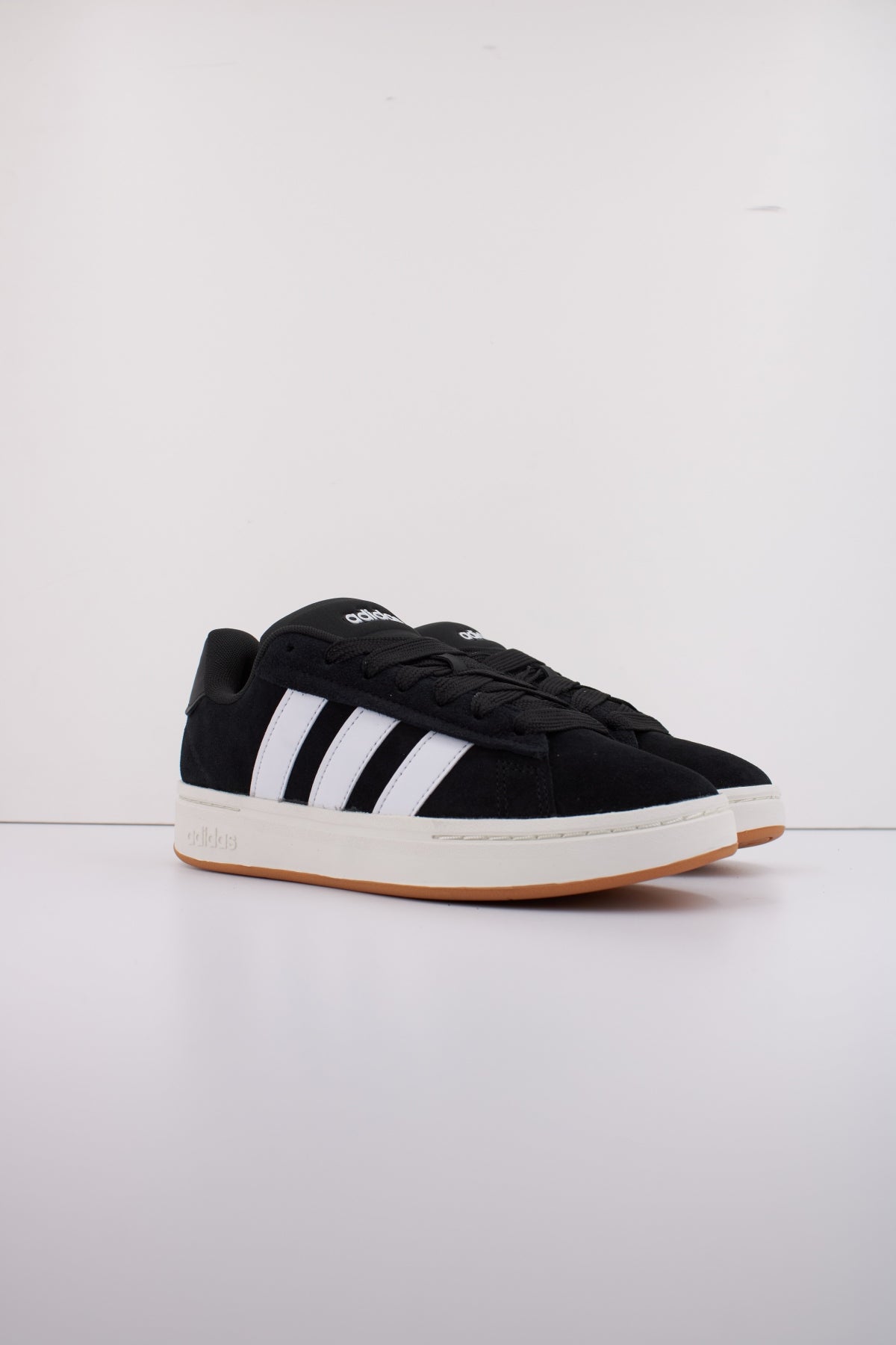 ADIDAS GRAND COURT ALPHA en color NEGRO (2)