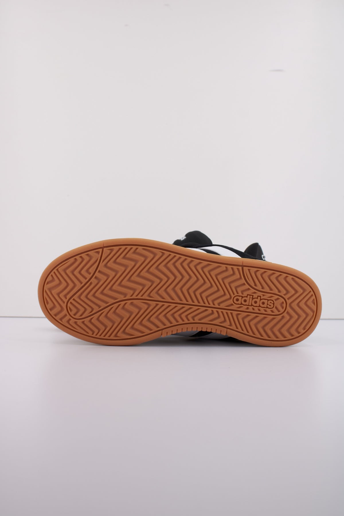 ADIDAS GRAND COURT ALPHA en color NEGRO (5)