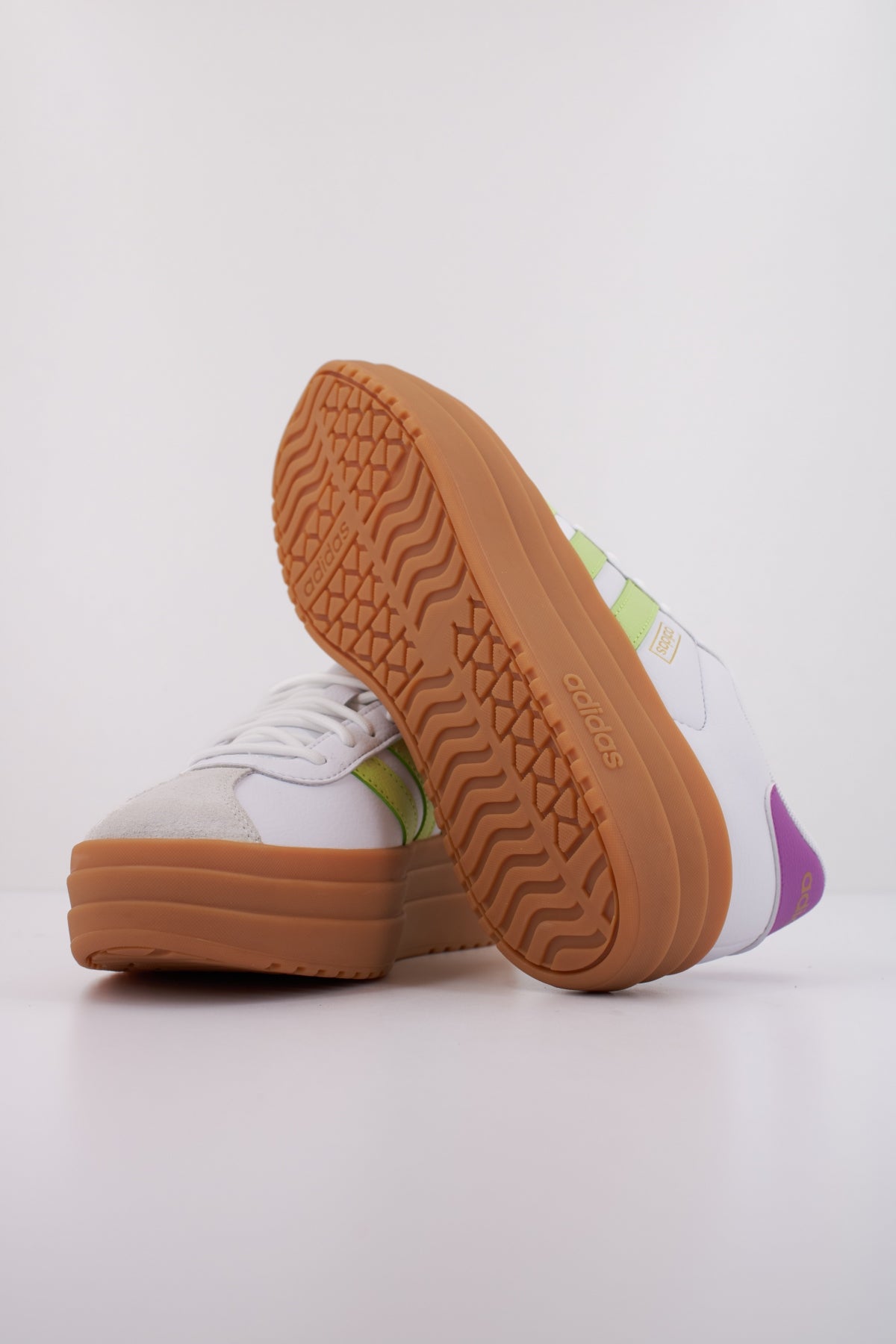 ADIDAS VL COURT BOLD en color BLANCO (5)