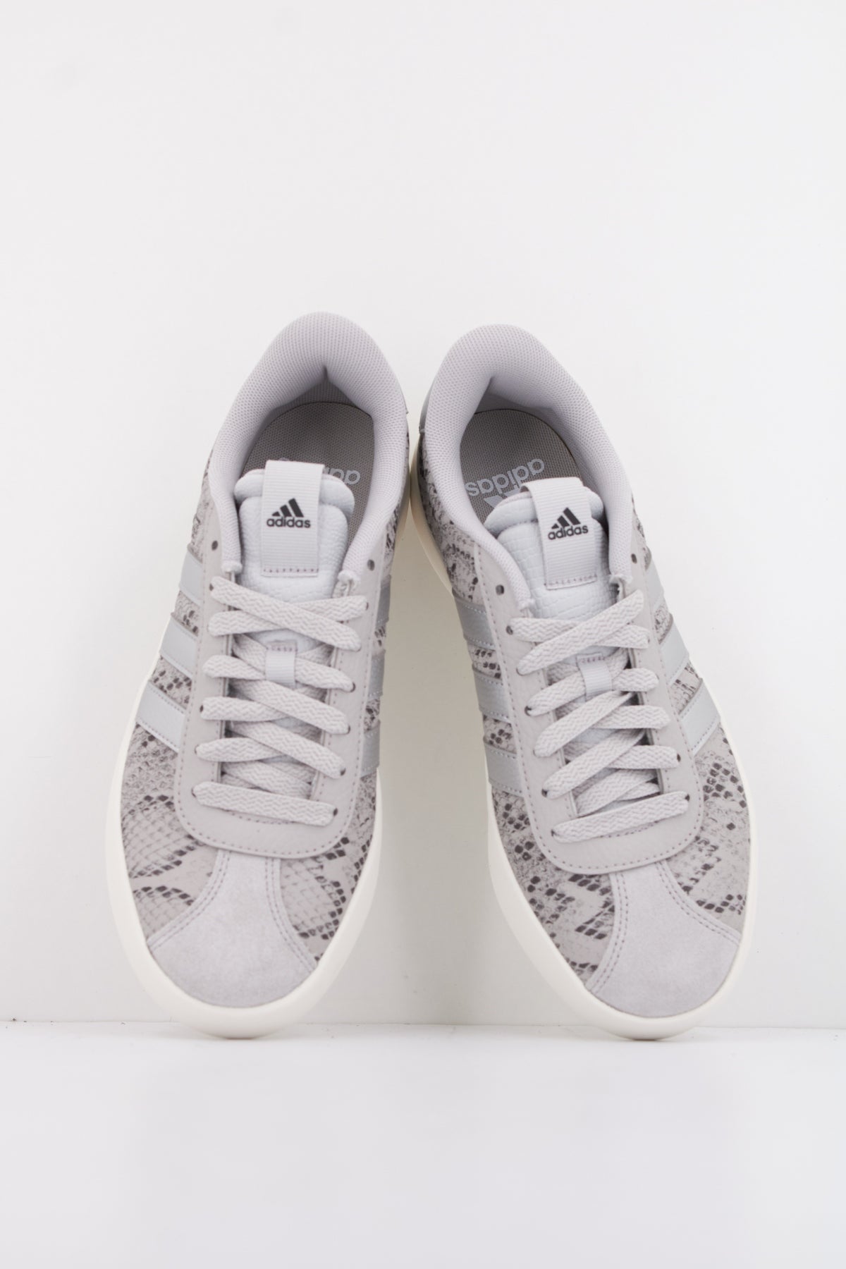 ADIDAS VL COURT . en color ANIMAL PRINT (3)