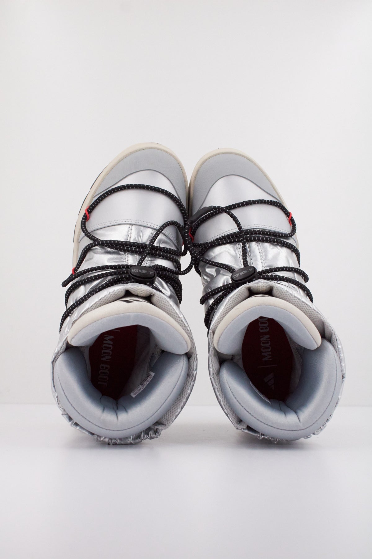 ADIDAS X MOONBOOT A en color PLATA (3)