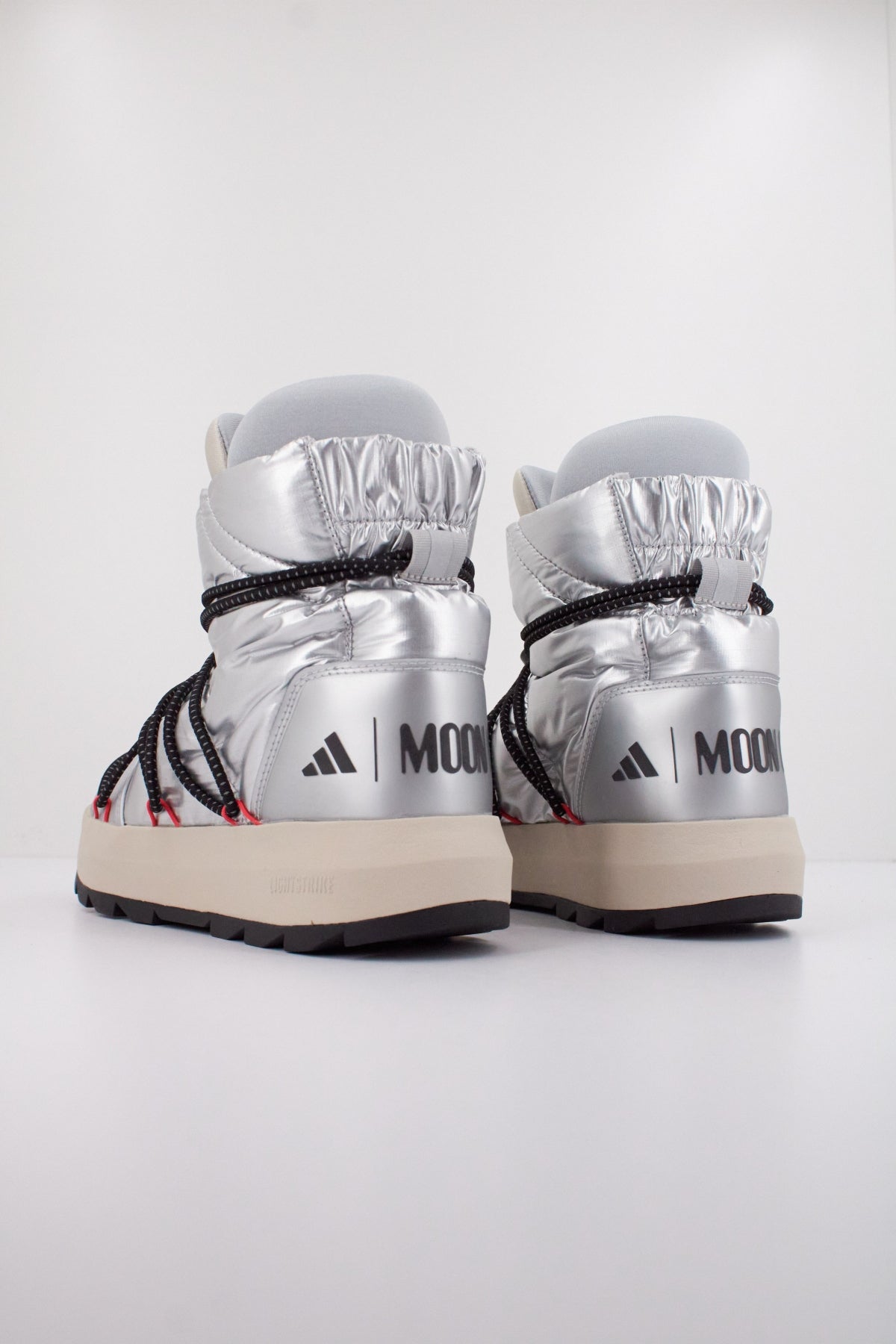 ADIDAS X MOONBOOT A en color PLATA (4)