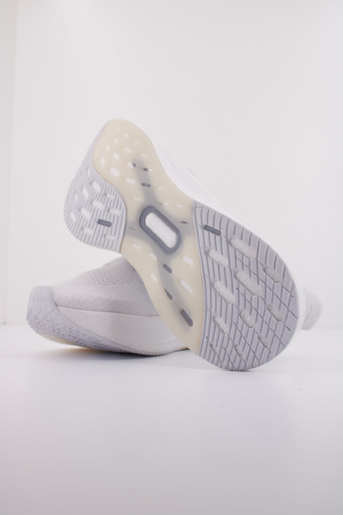 ADIDAS ULTRABOOST W en color BLANCO (5)