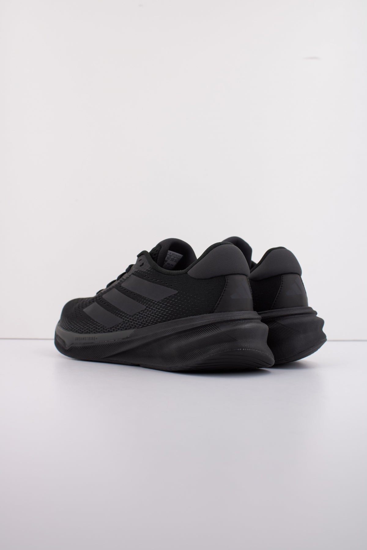 ADIDAS SUPERNOVA STRIDE en color NEGRO (4)
