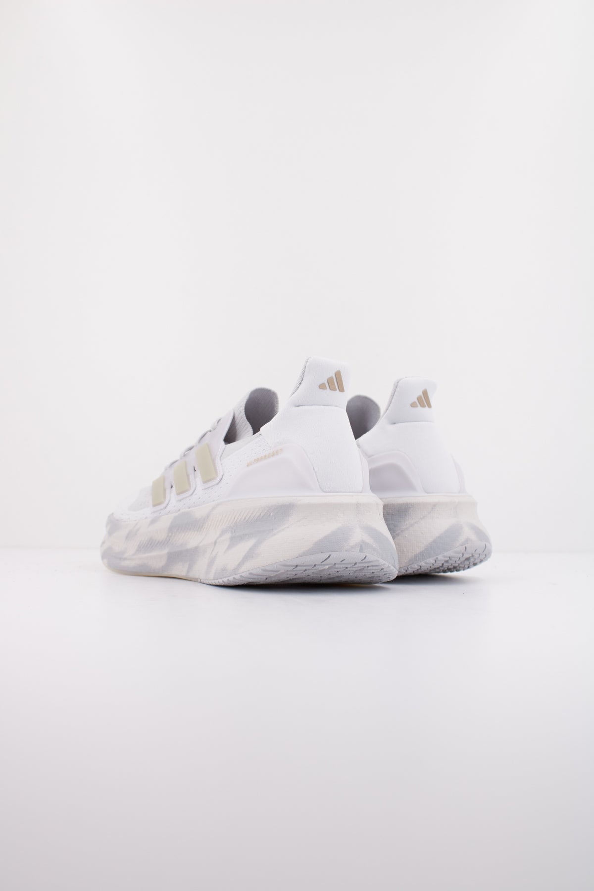 ADIDAS ULTRABOOST W en color GRIS (4)