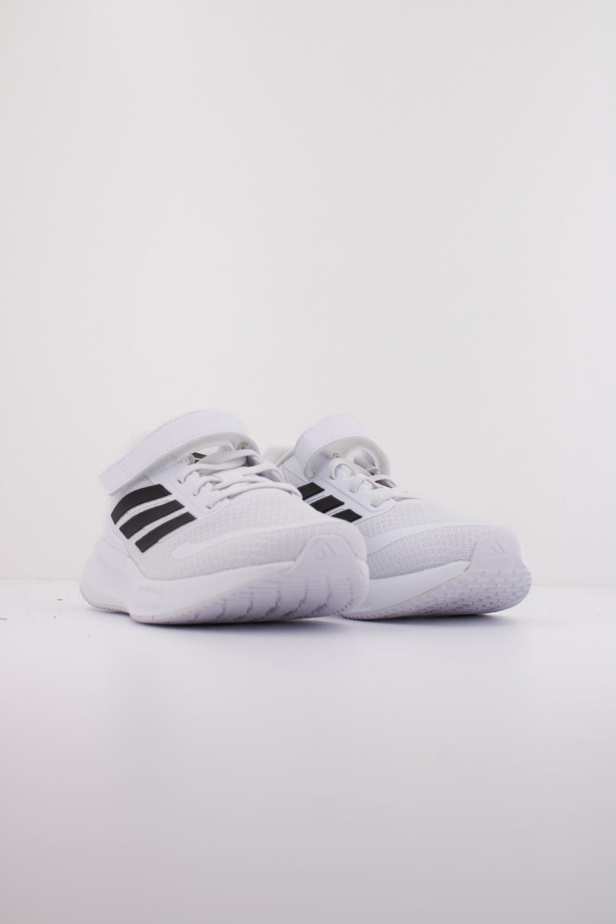 ADIDAS RUNFALCON EL C en color BLANCO (2)