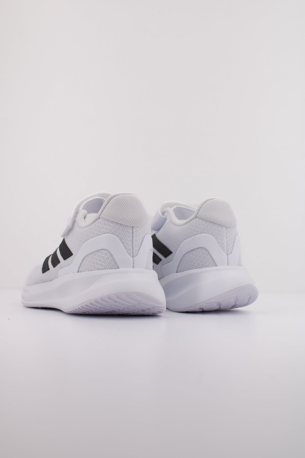 ADIDAS RUNFALCON EL C en color BLANCO (4)