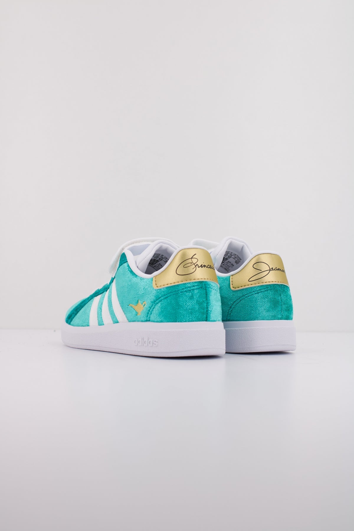 ADIDAS GRAND COURT . JAS en color VERDE (4)