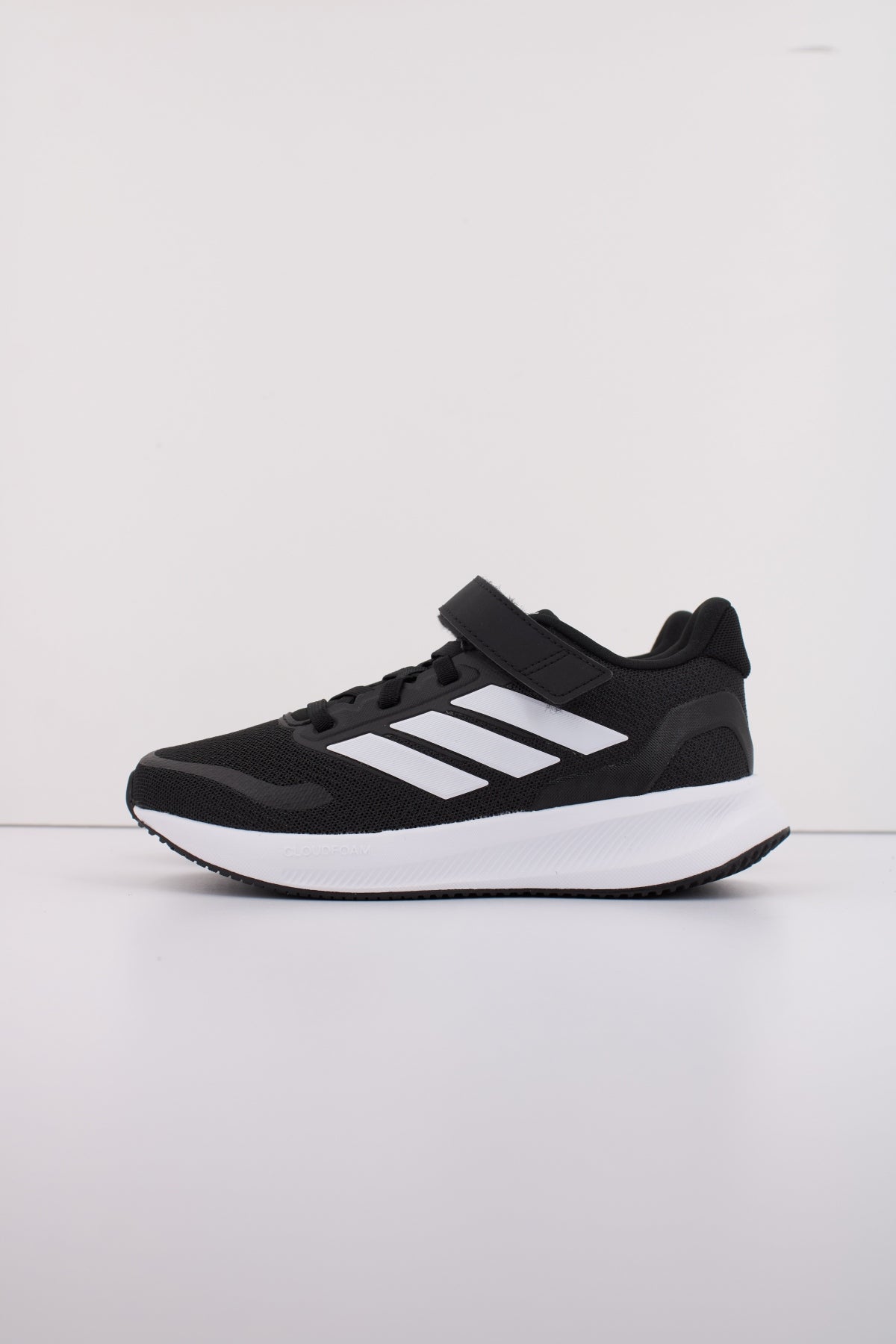 ADIDAS RUNFALCON EL C en color NEGRO (1)