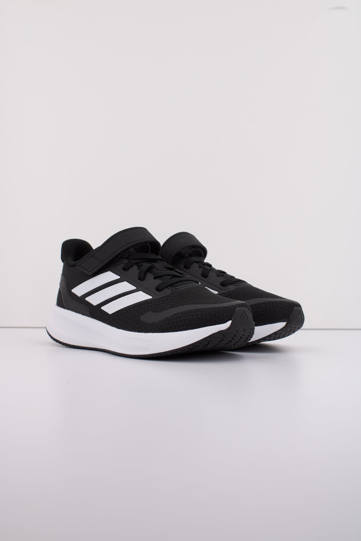 ADIDAS RUNFALCON EL C en color NEGRO (2)