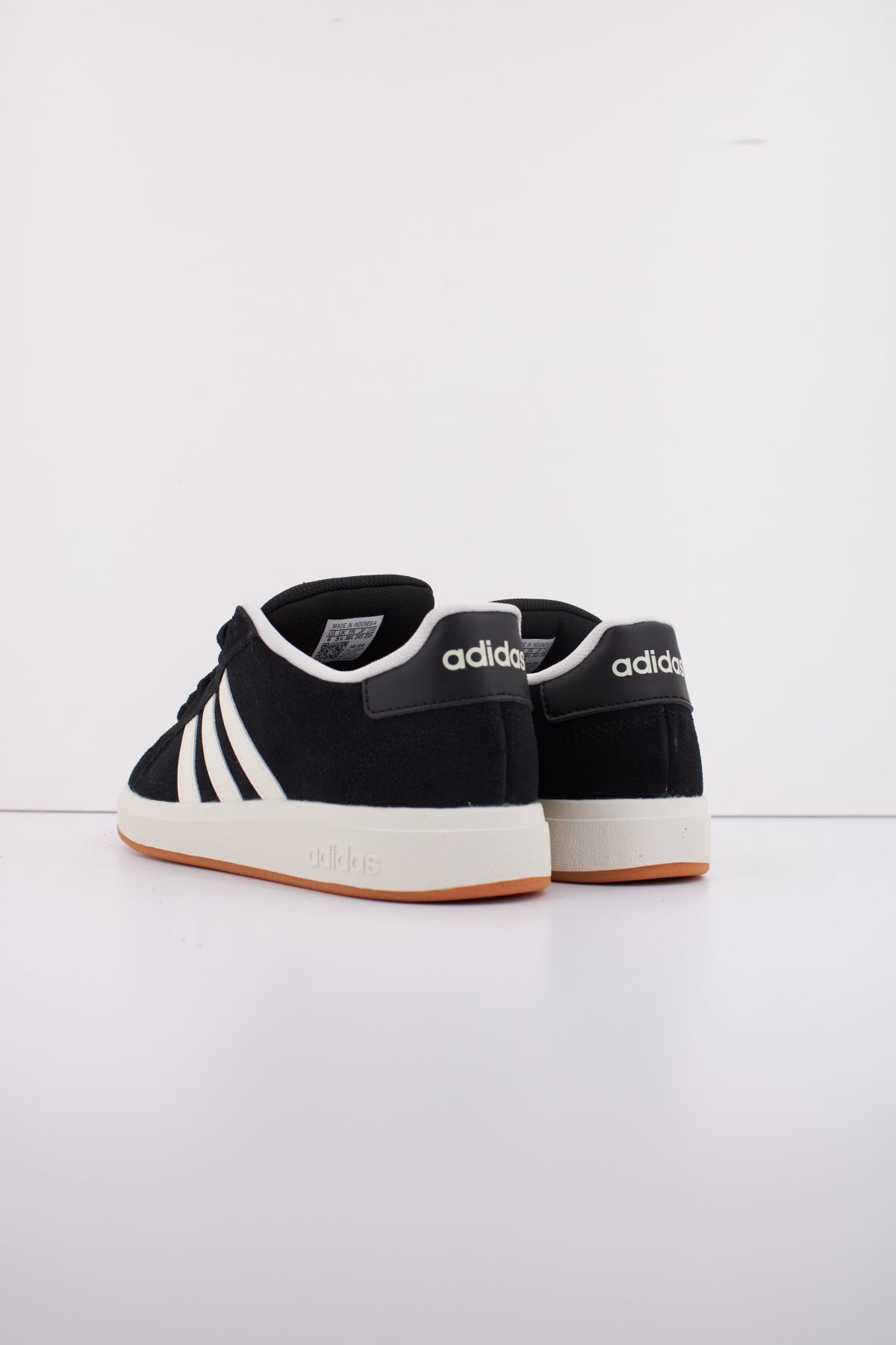 ADIDAS GRAND COURT s K en color NEGRO (4)