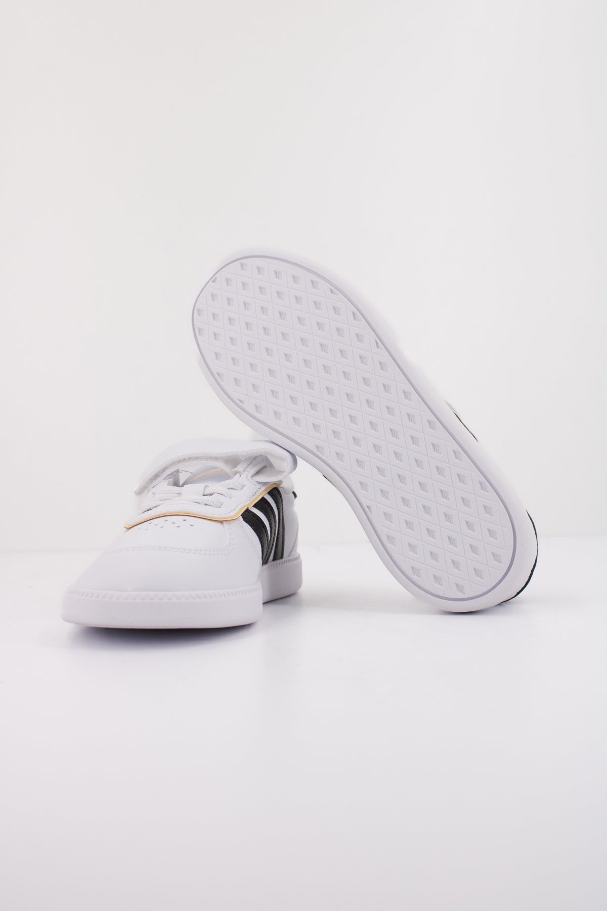 ADIDAS BREAKNET SLEEK EL C en color BLANCO (5)