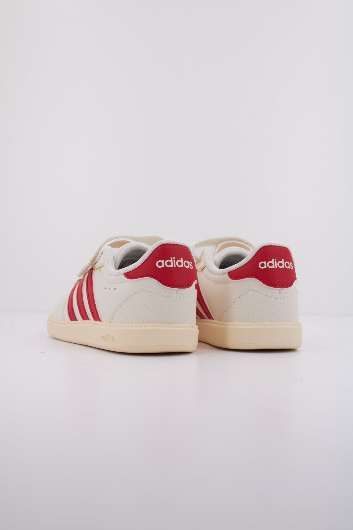 ADIDAS BREAKNET SLEEK EL C en color BLANCO (4)