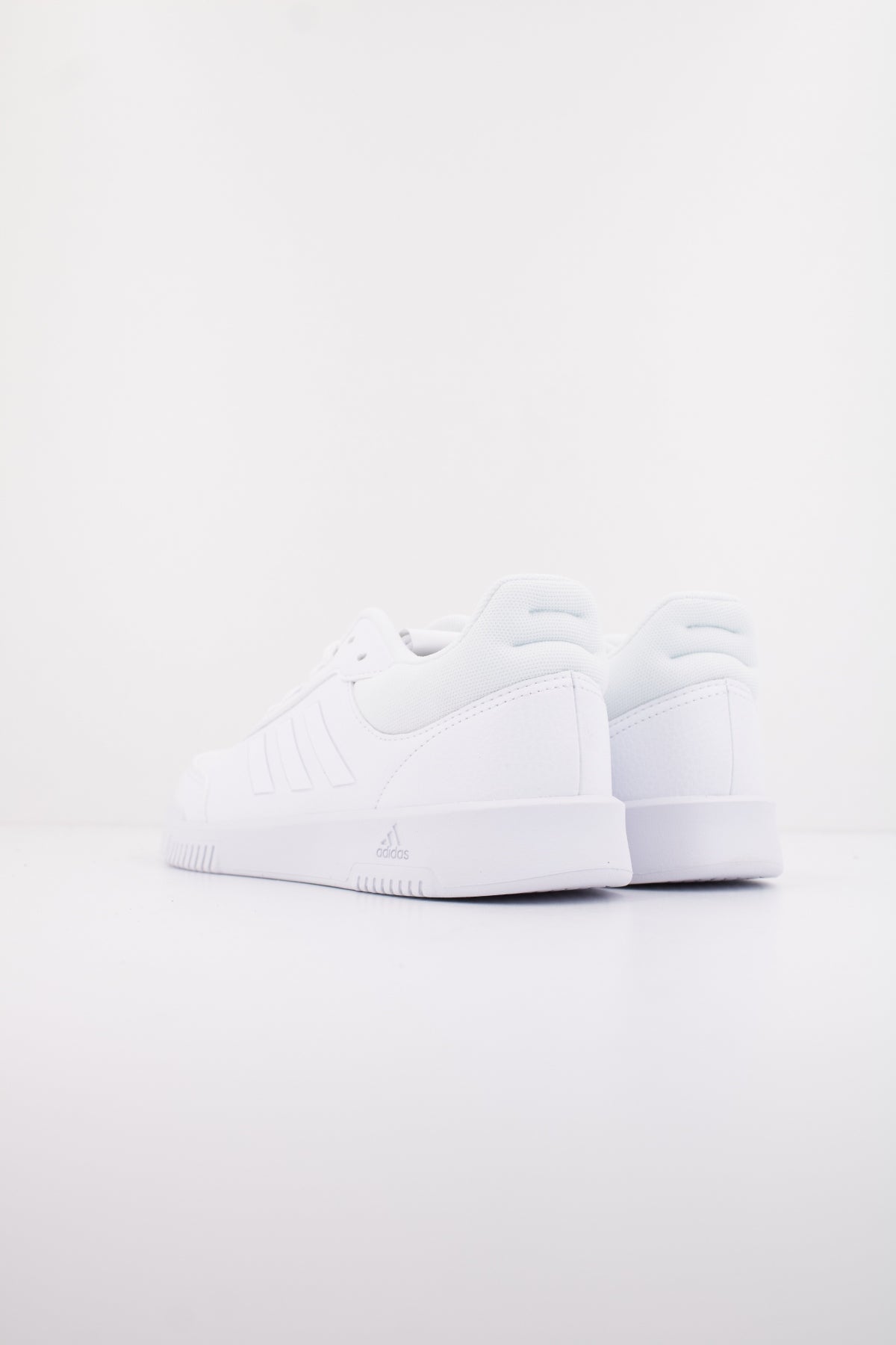 ADIDAS TENSAUR SPORT . C en color BLANCO (4)