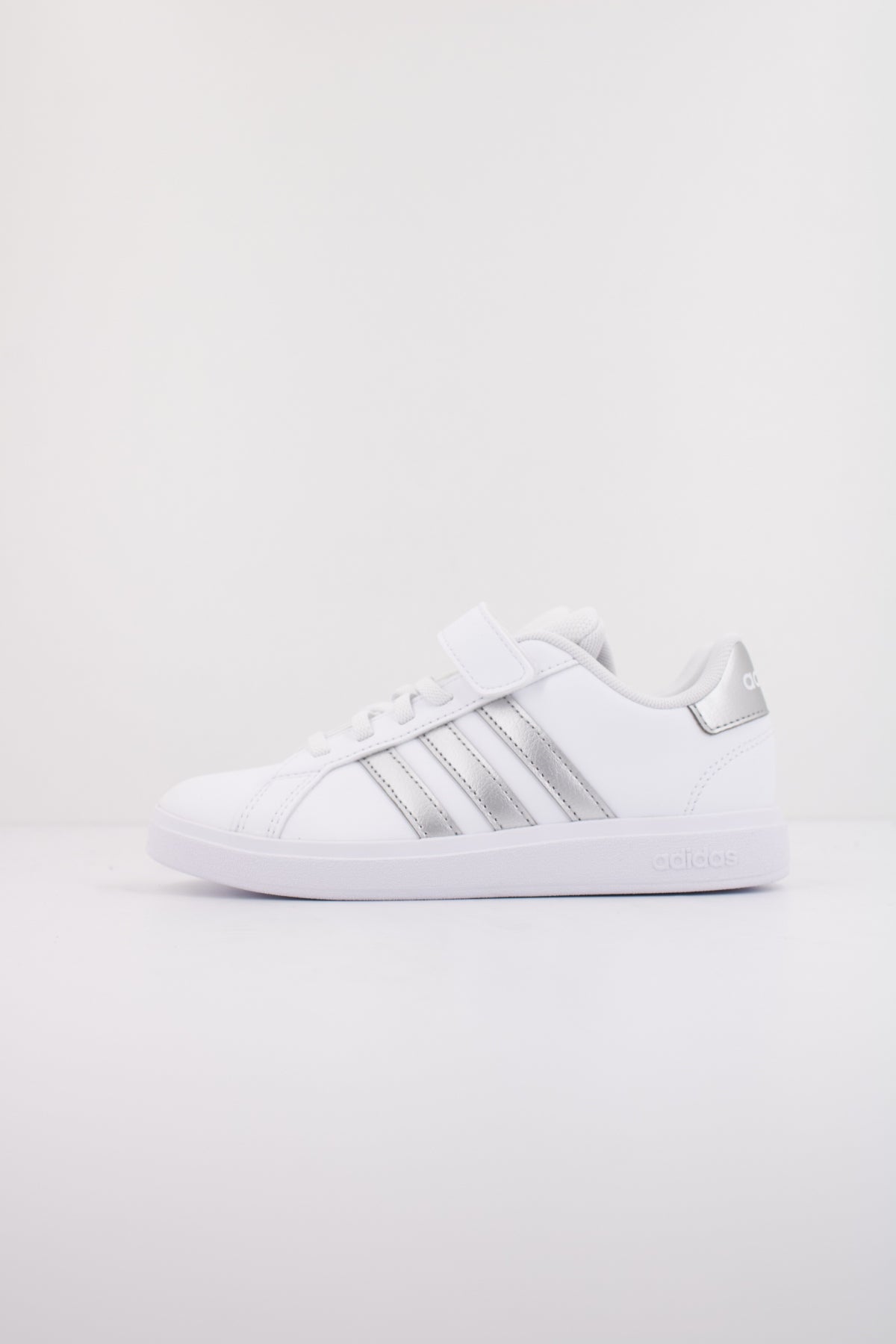 ADIDAS GRAND COURT . EL en color BLANCO (1)