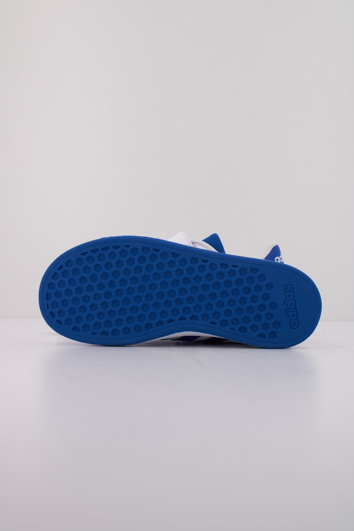 ADIDAS GRAND COURT . EL en color BLANCO (5)