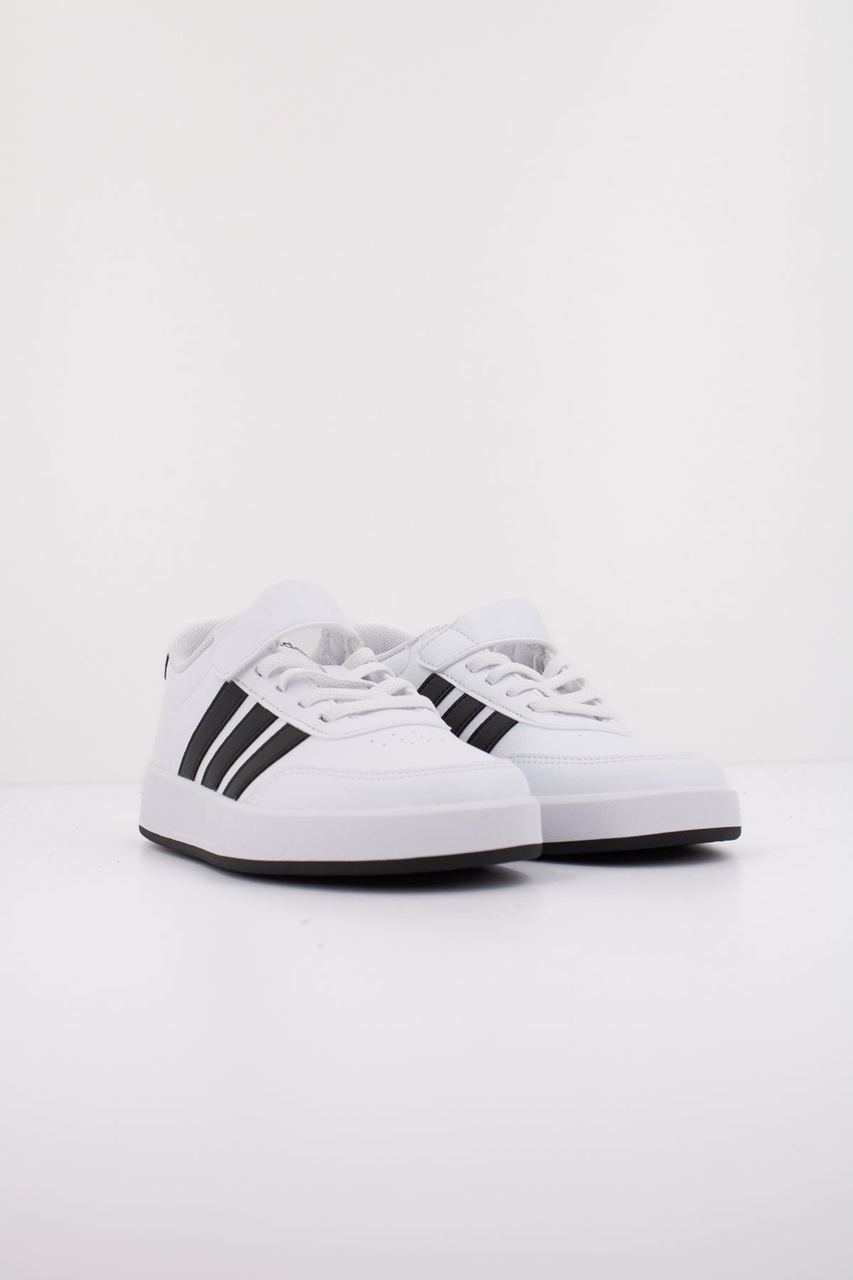 ADIDAS BREAKNET . EL C en color BLANCO (2)