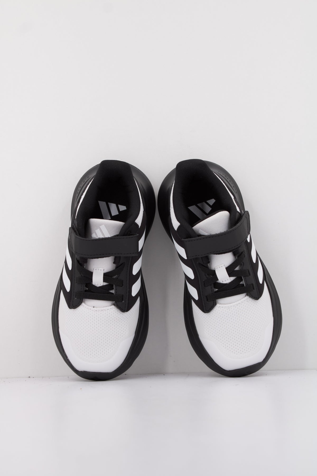ADIDAS TENSAUR RUN . EL en color NEGRO (3)