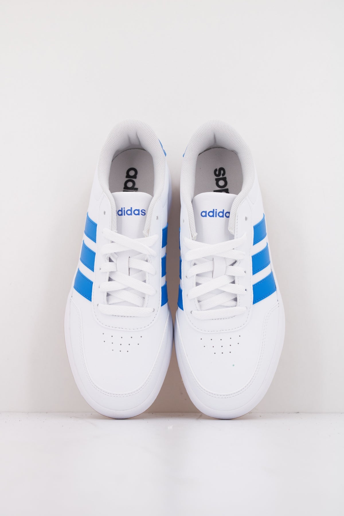 ADIDAS BREAKNET . J en color BLANCO (3)