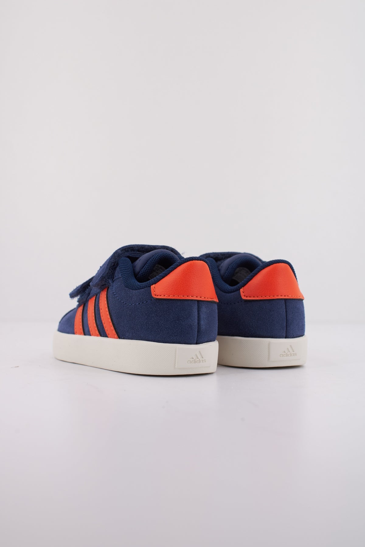 ADIDAS COURT . CF I en color AZUL (4)