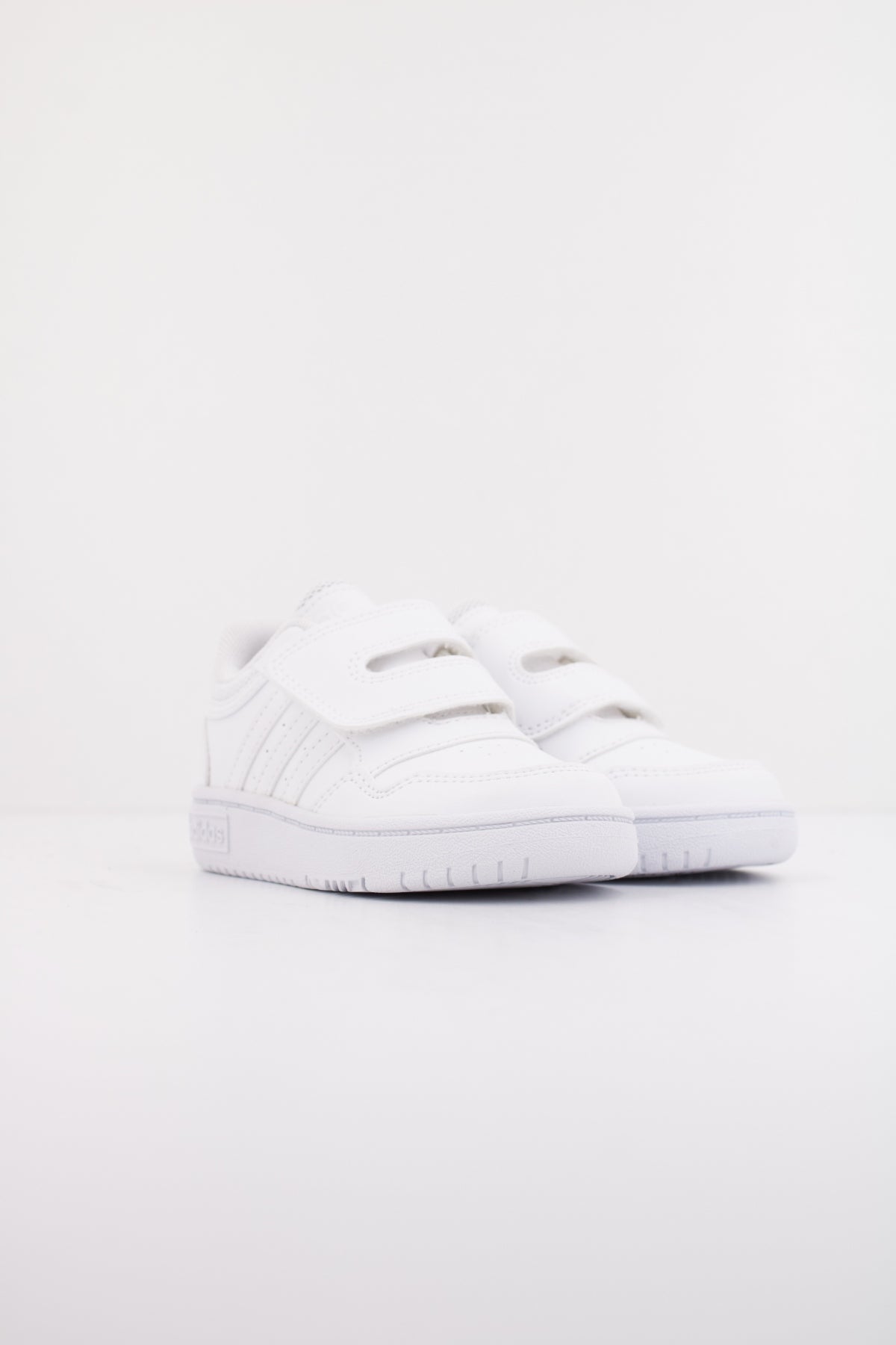 ADIDAS HOOPS . CF I en color BLANCO (2)