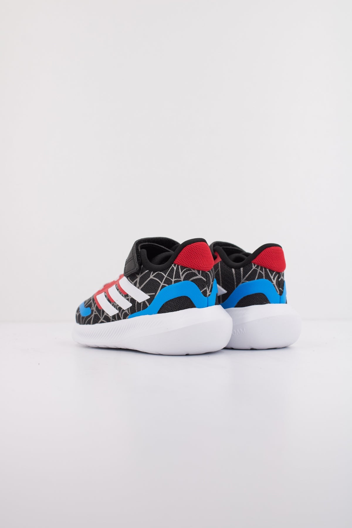 ADIDAS RUNFALCON SPIDER-MA en color NEGRO (4)