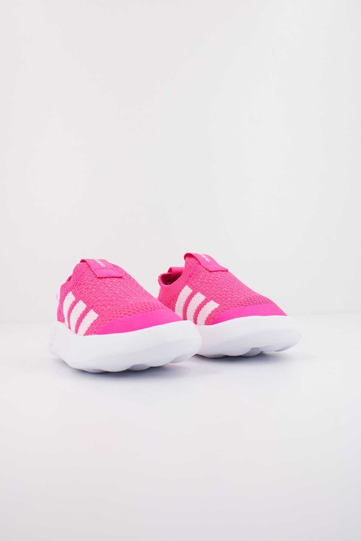 ADIDAS BUBBLECOMFY I en color ROSA (2)